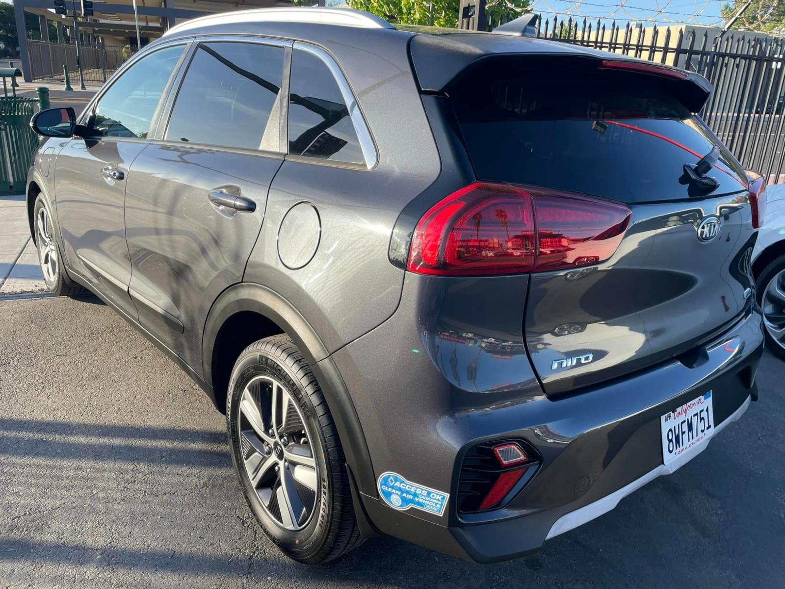 2020 DARK GRAY /BLACK Kia Niro Plug In Hybrid (KNDCD3LD1L5) , located at 744 E Miner Ave, Stockton, CA, 95202, (209) 944-5770, 37.956863, -121.282082 - PLUS TAXES AND FEES - Photo #10